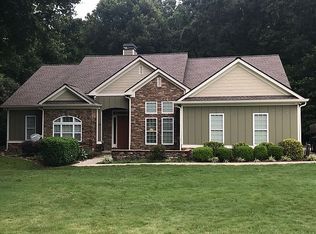 1020 Fernwood Dr, Bogart, GA 30622