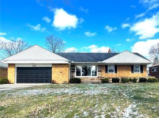 5721 Alberta Dr, Lyndhurst, OH