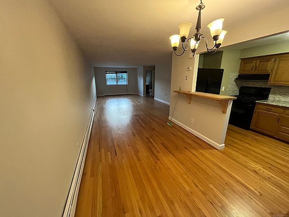 3rd image of 1693 Litchfield Tpke #2