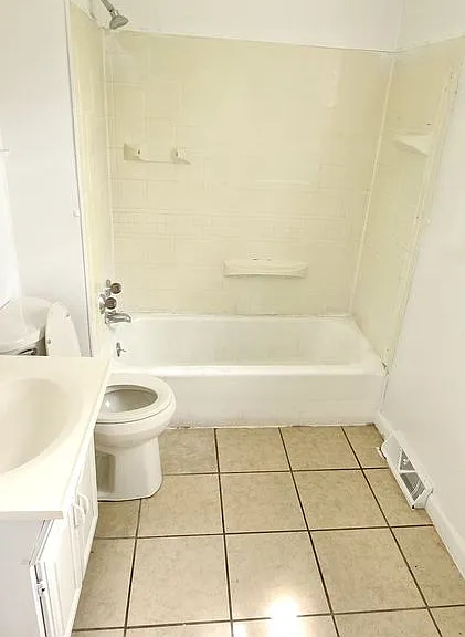 1710 E Moffat Ave — Photo 6