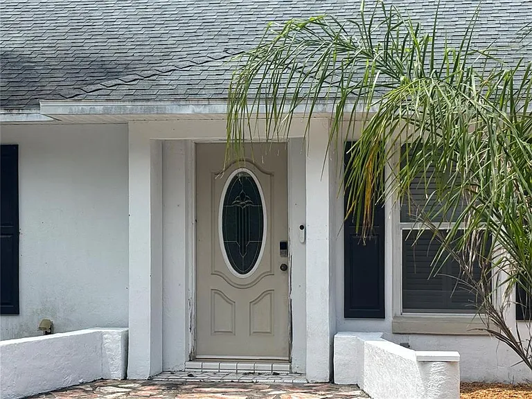 510 S Cedar Ave — Photo 9