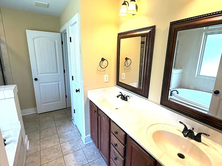 6605 Rock Ledge Rd — Photo 10