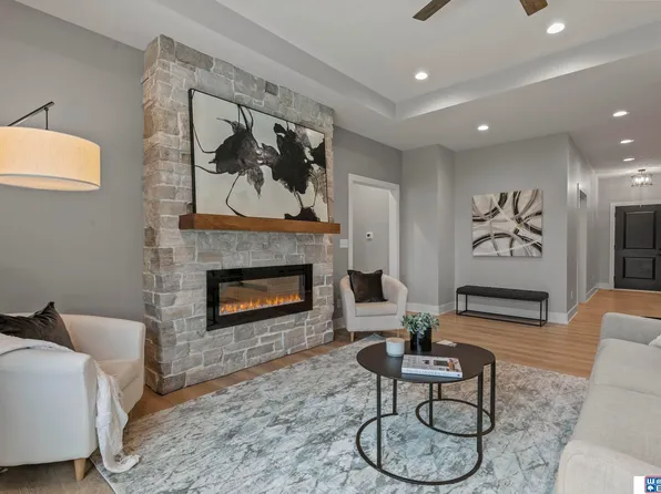 9657 Toma Rd, Lincoln, NE 68526