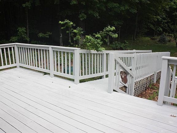 3rd image of W10407 Island Lake Ln