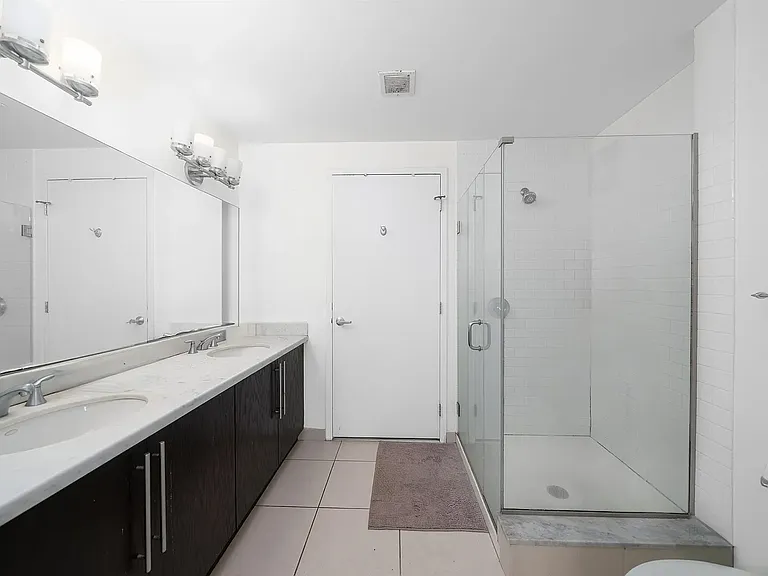 149 Essex St #4K — Photo 15