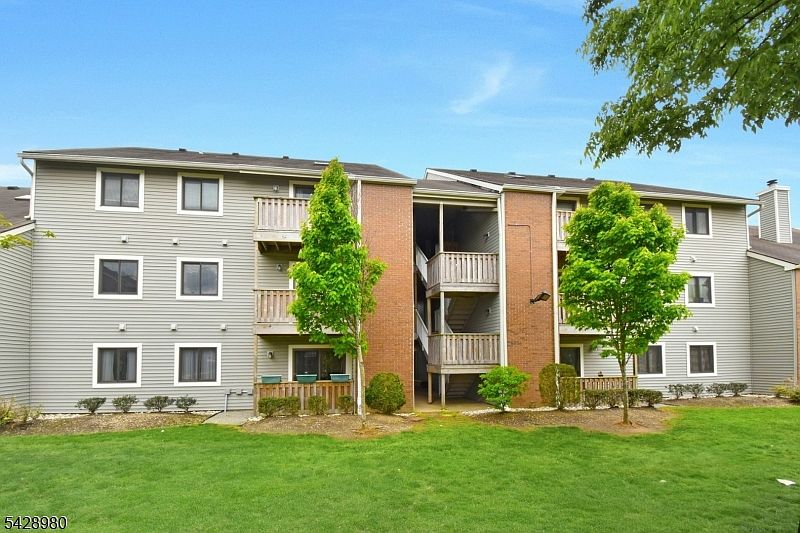 1st image of 4815 RAVENS CREST DRIVE