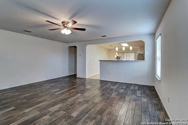 25208 Cambridge Wl — Photo 2