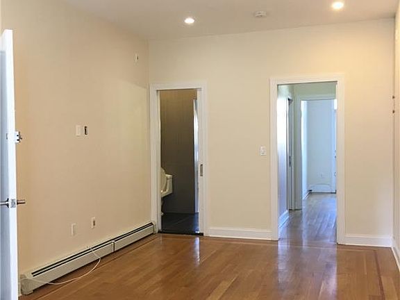 4th image of 287 9th St #1