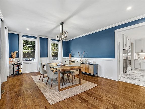 5th image of 125 Union St