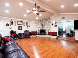 8700 Rincon Ave, Sun Valley, CA 91352