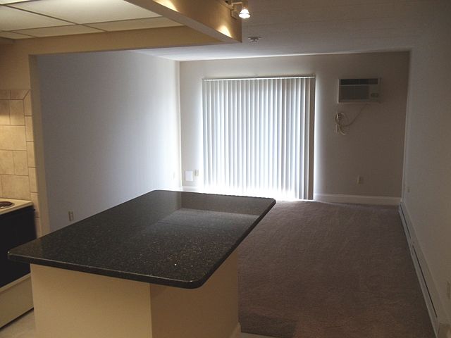 Dining to Livingroom