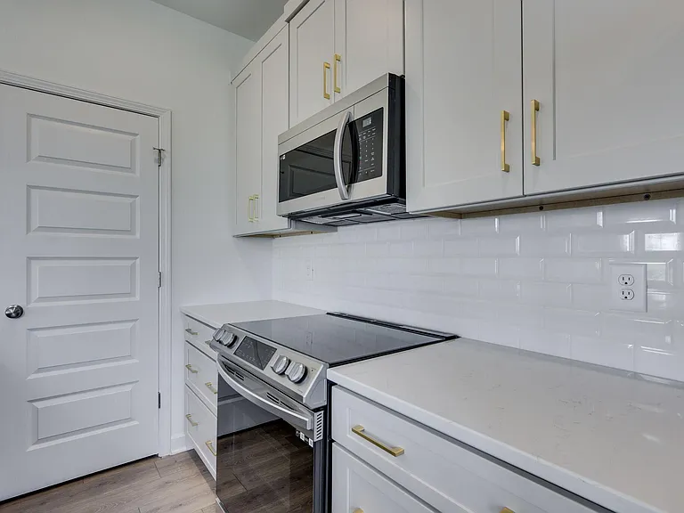 169 Bess Blvd — Photo 14