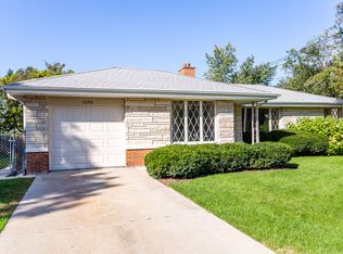 1606 Good Ave, Park Ridge, IL 60068