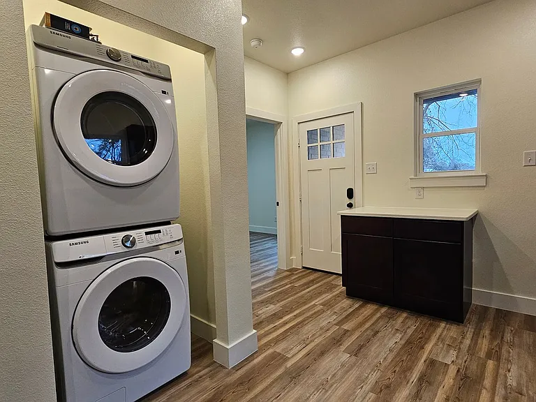 1700 Kendolph Dr — Photo 8