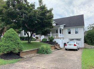 708 Flinn Ave, Ravenswood, WV 26164