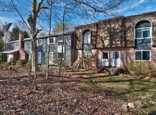 115 Fairway Dr, Tobyhanna, PA