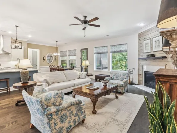 243 Cordova St, Woodstock, GA 30189
