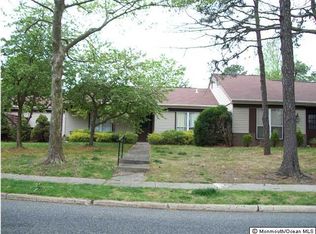 824 Liverpool Cir #B, Manchester Township, NJ 08759