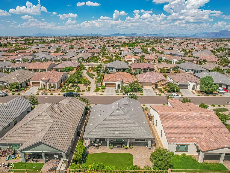 22503 E Calle De Flores — Photo 35