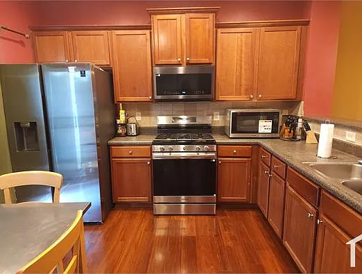 2232 Leicester Way SE — Photo 18