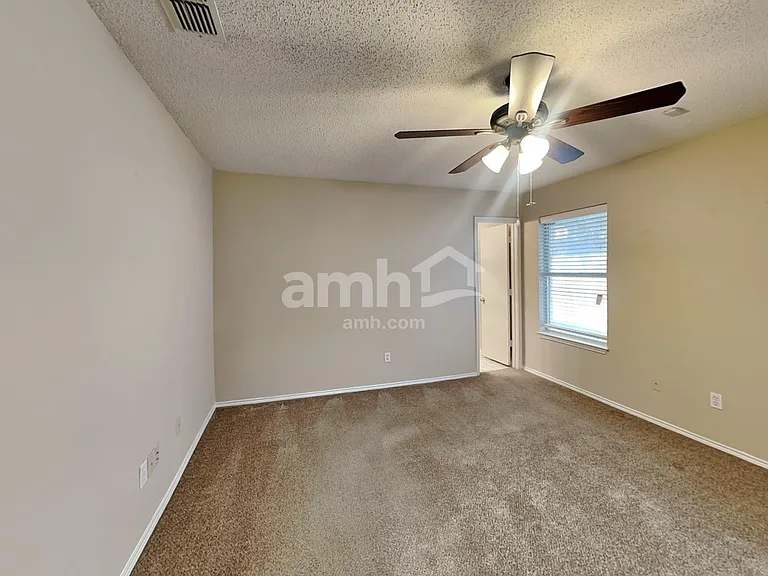 8432 Odell St — Photo 9