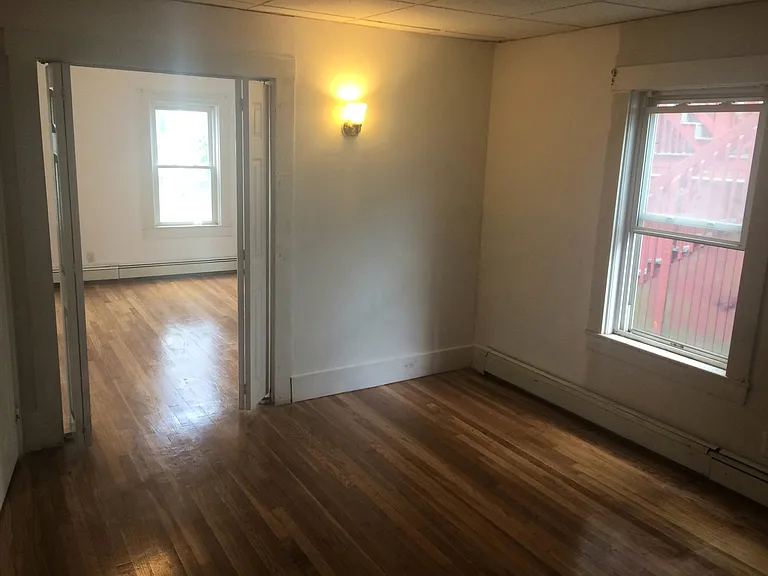 8 Grant St #1 — Photo 2