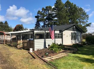 688 S Melbourne St, Westport, WA 98595