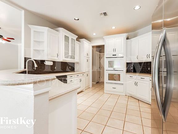 5th image of 3508 NE 141st St