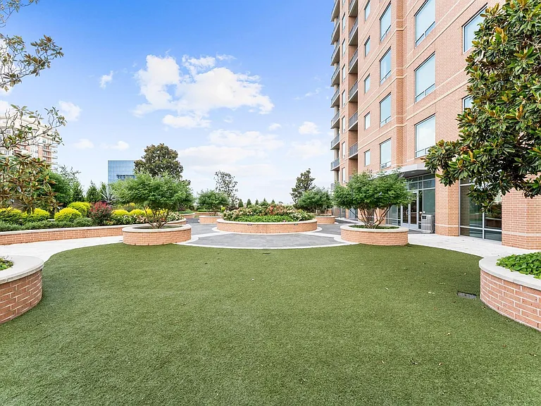 2207 Bancroft St #1104 — Photo 35