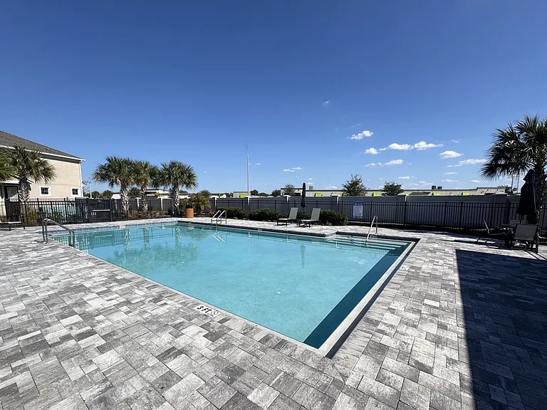 1025 Spring Palms Loop — Photo 7
