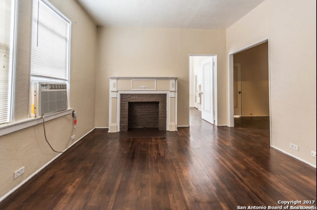 1 bed, 700 sqft, $975 — Photo 4