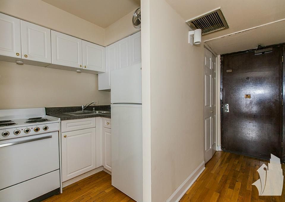 1st image of 1225 Lasalle St #H2