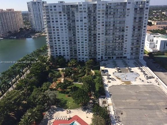 3rd image of 2851 NE 183rd St APT 2110E