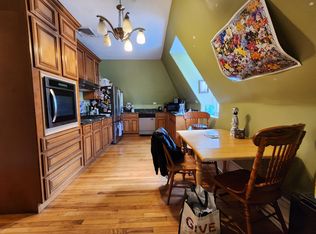 125 Vinton St #3, Providence, RI 02909