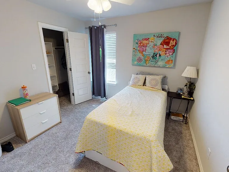 1720 Yaupon Grove Ln — Photo 8