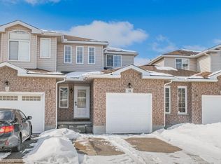 14 Chester Dr, Cambridge, ON N1T2C4