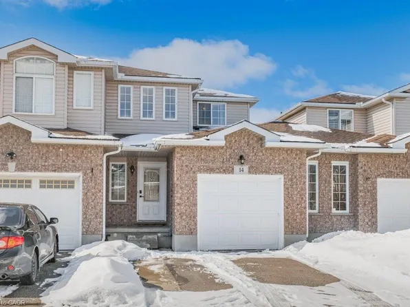 14 Chester Dr, Cambridge, ON N1T 2C4