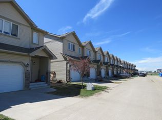 104 Sandstone Est, Stony Plain, AB T7Z0E2