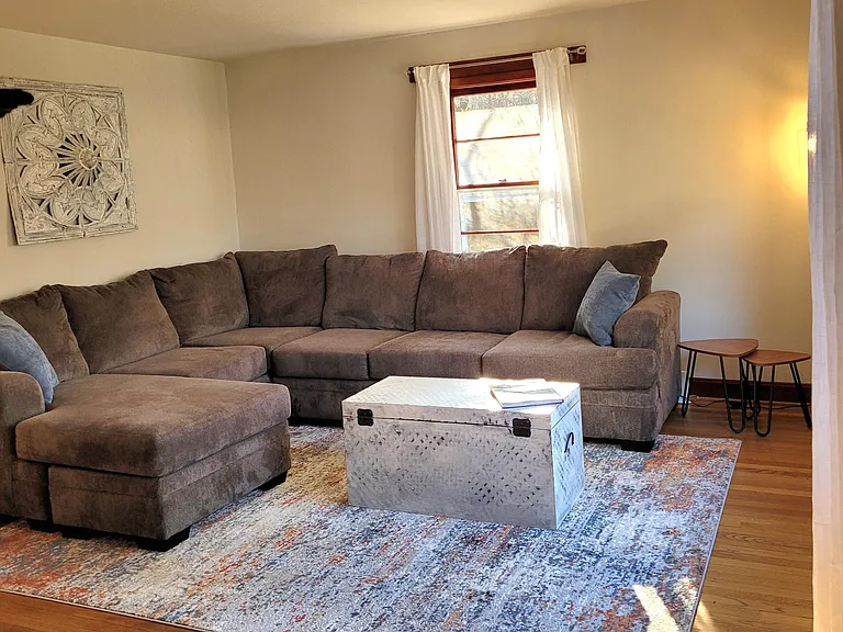 3412 Dogwood Dr — Photo 2