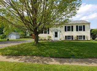 161 E Parkway Dr, Madison, OH 44057