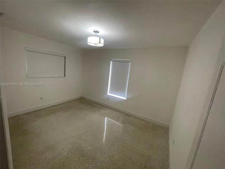 7361 SW 117th Ter — Photo 11