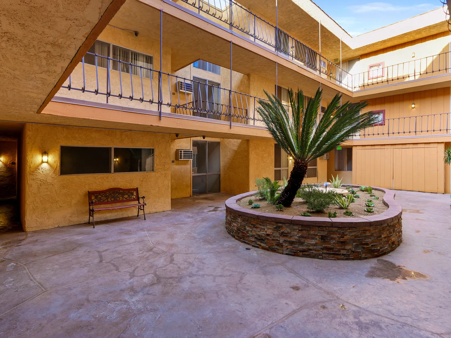 Windsor Villas — Photo 4