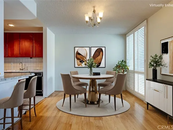 5454 Zelzah Ave APT 215, Encino, CA 91316