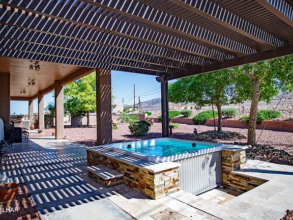 2nd image of 3870 Canyon Cove Dr