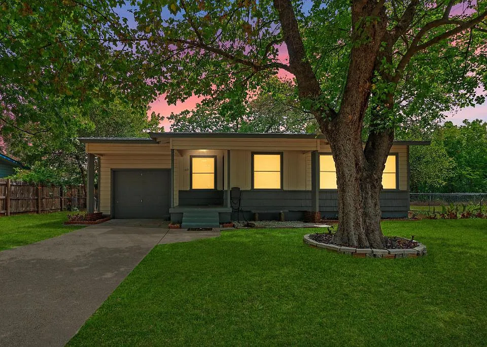 319 Arnold Ave