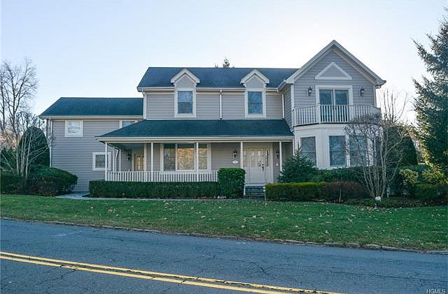 1st image of 34 Leewood Dr