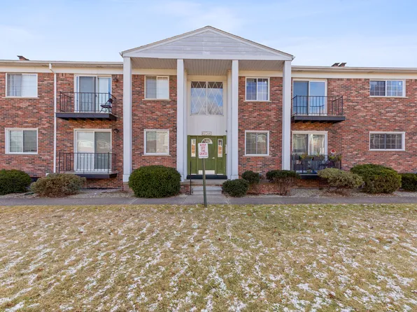 39423 Van Dyke Ave #402, Sterling Heights, MI 48313