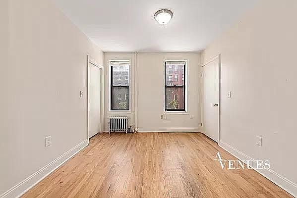 1st image of 426 E 14th St #11
