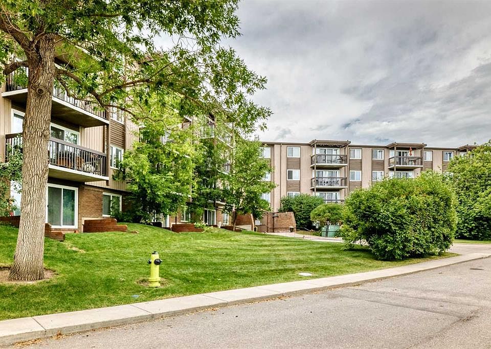 1st image of 8948 W Elbow Dr SW #503