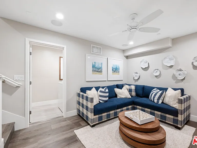 4415 Paxton Pl — Photo 17